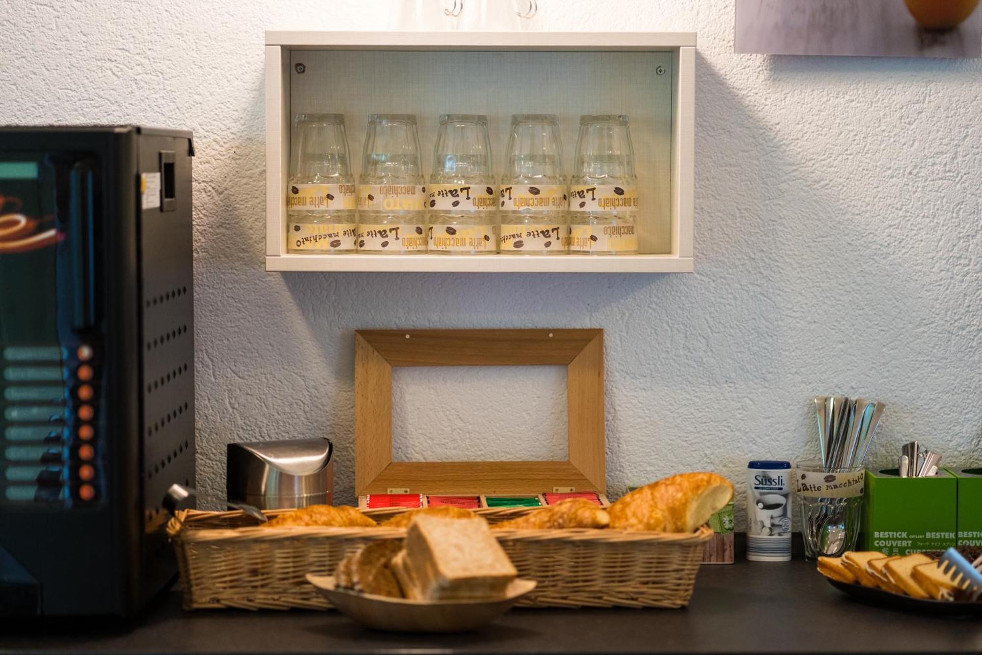 Bed & Breakfast Outlet Hotel Dettingen an der Erms Kültér fotó